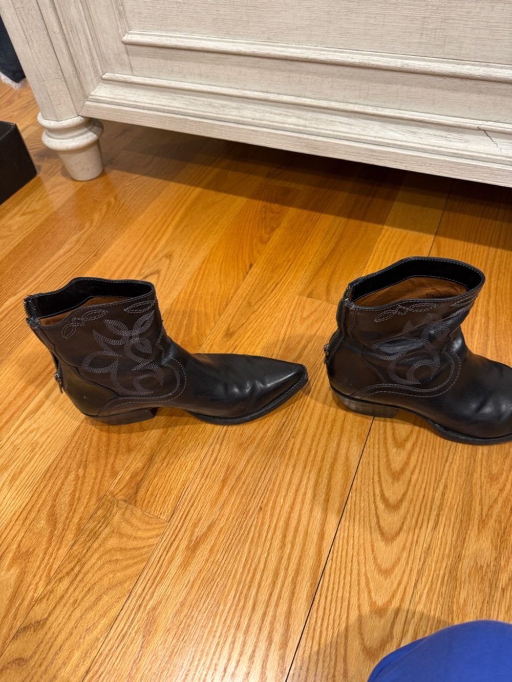 Frye Black Leather Western  Boots - Picture 3 of 5